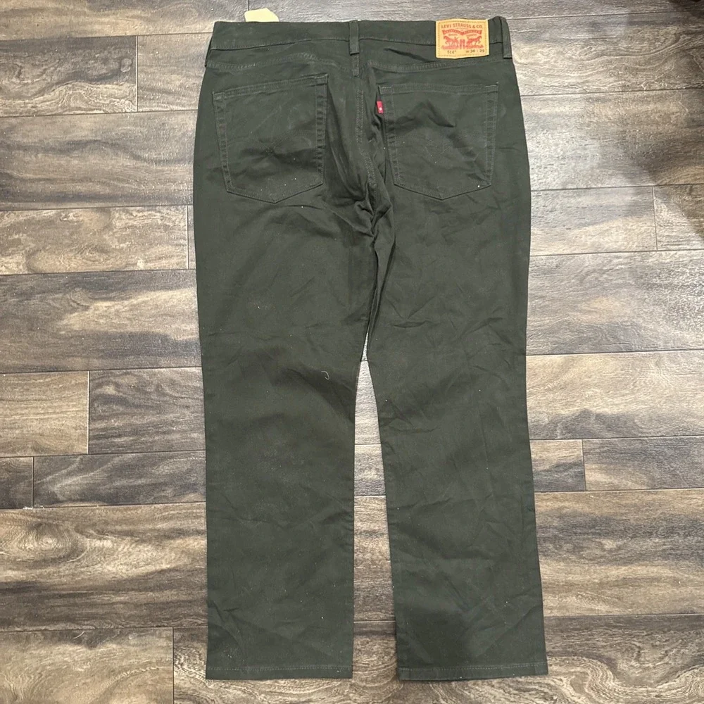 Levi's 514 Relaxed Fit Straight Dark Green Men's Pants Size 36x29 Brand NWTGS